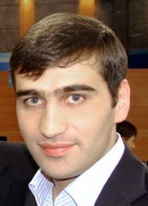 Интернет заполнился сообщениями о "стрелках" в обеих столицах между кавказцами и фанатами